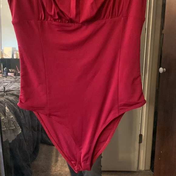Burgundy Red bodysuit woman’s size Small - Picture 3 of 6